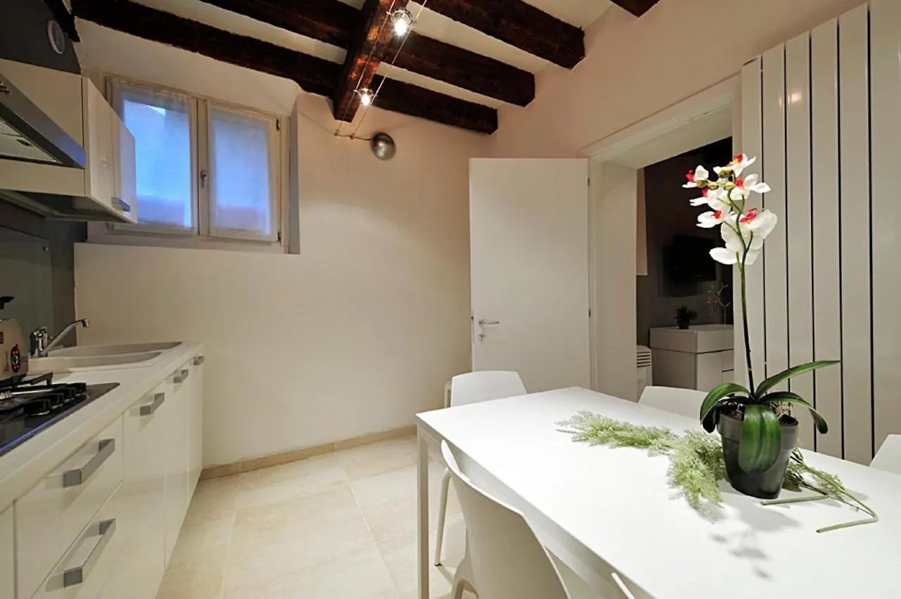 Garden Apartments Venice